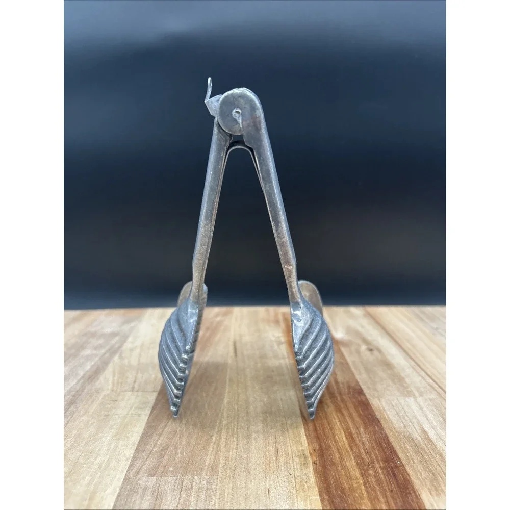Vintage Hand Held Tongs Tomato Onion Egg Slicer Farm House Decor Citrus Squeezer